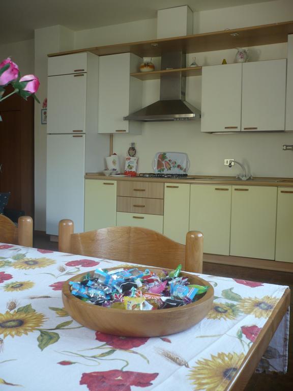Appartamento Michela Brenzone sul Garda Værelse billede